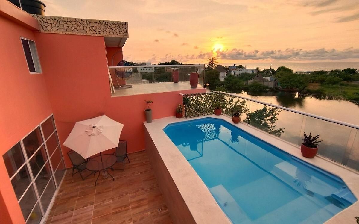 Large House In With Ocean Views * Cartagena