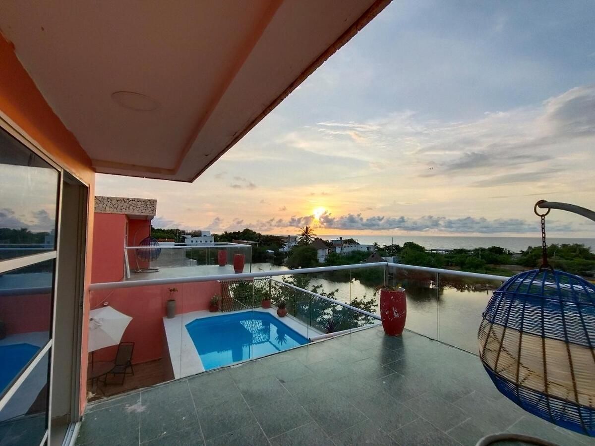 Large House In With Ocean Views
